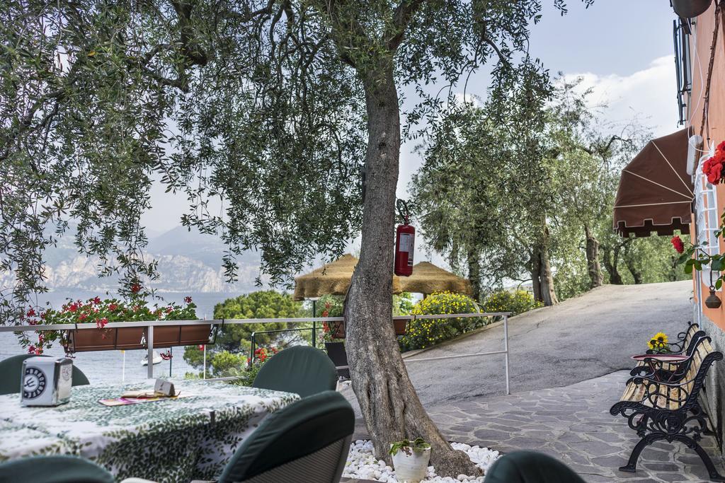 Camping Monja Brenzone sul Garda Bagian luar foto